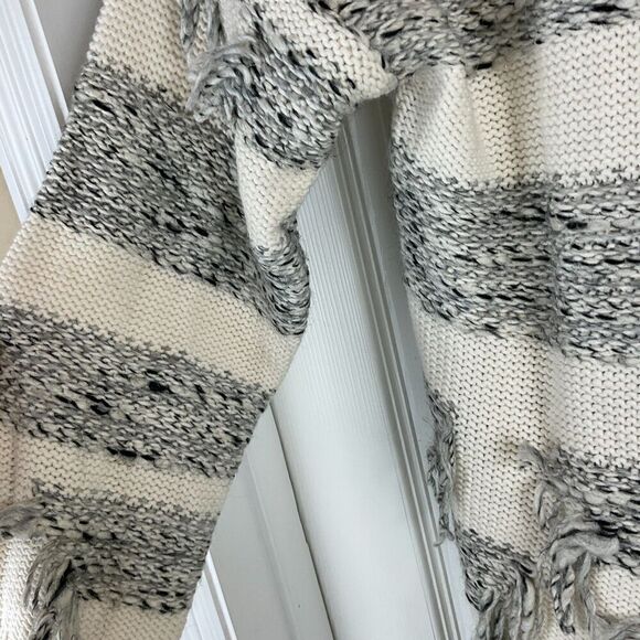 New Lou & Grey Women S Sweater Distressed Roll Neck Wool Blend Fringe Out Top N3 - Picture 8 of 12